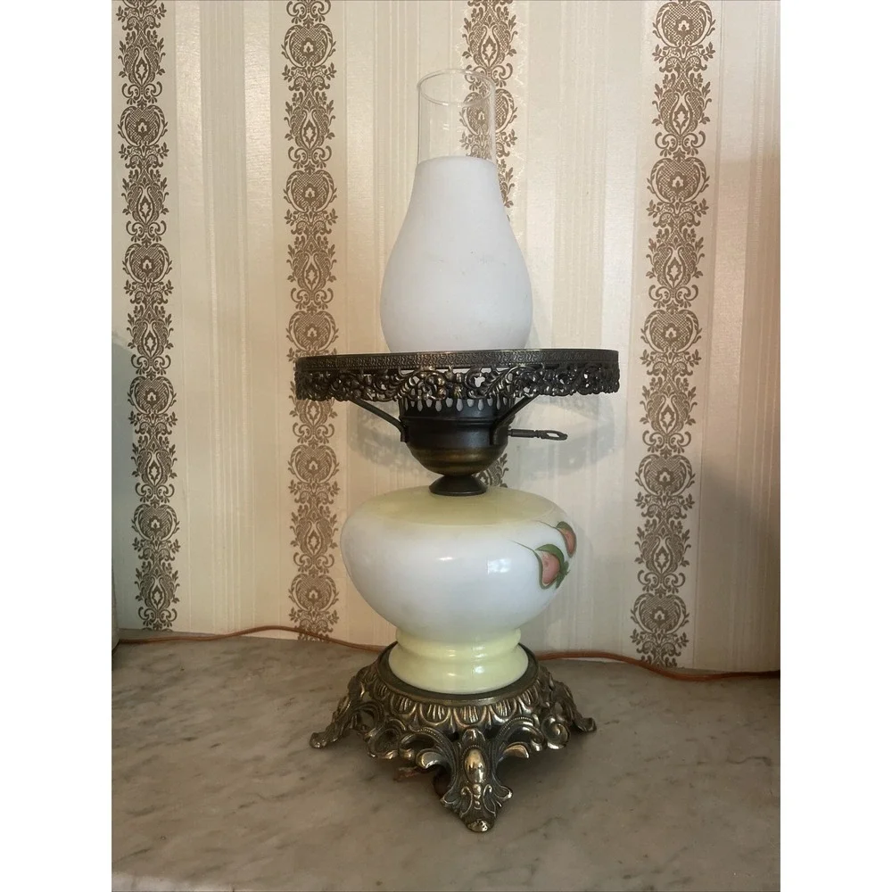 Vintage Oil Lamp Converted To Electrical Flower‎ Floral Hurricane Brass